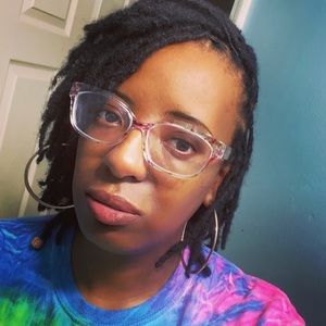 Meet your Posher, Classie